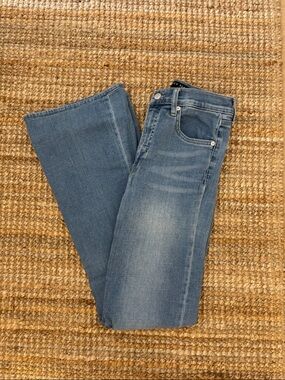 Veronica Beard Beverly Slim Flare Jeans